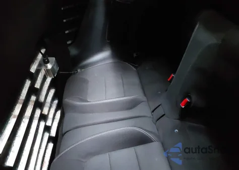 2016 Ford Mustang V6 z USA, uszkodzony, nr VIN 1FA6P8AM5G5283701